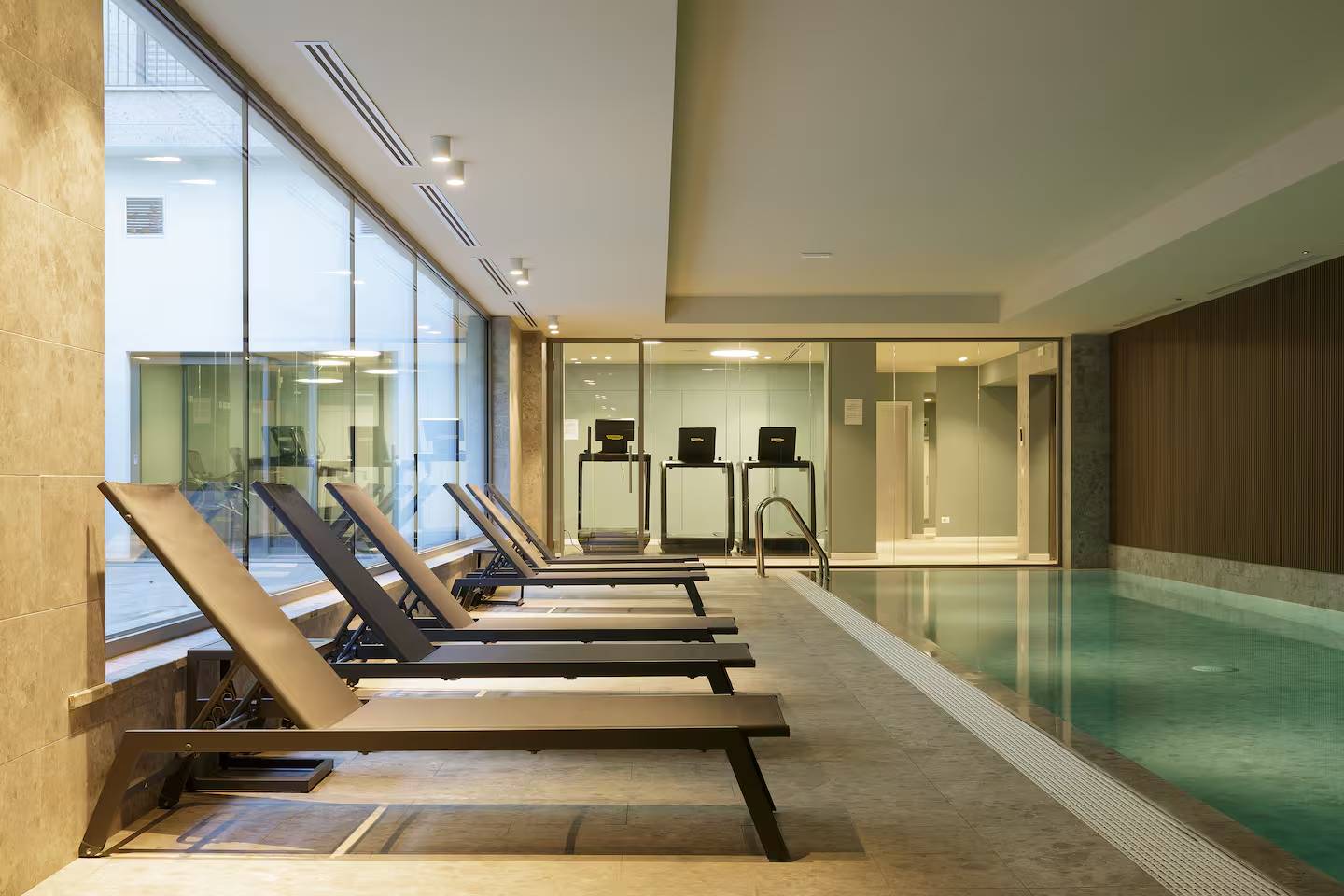 Milan villa slide 2