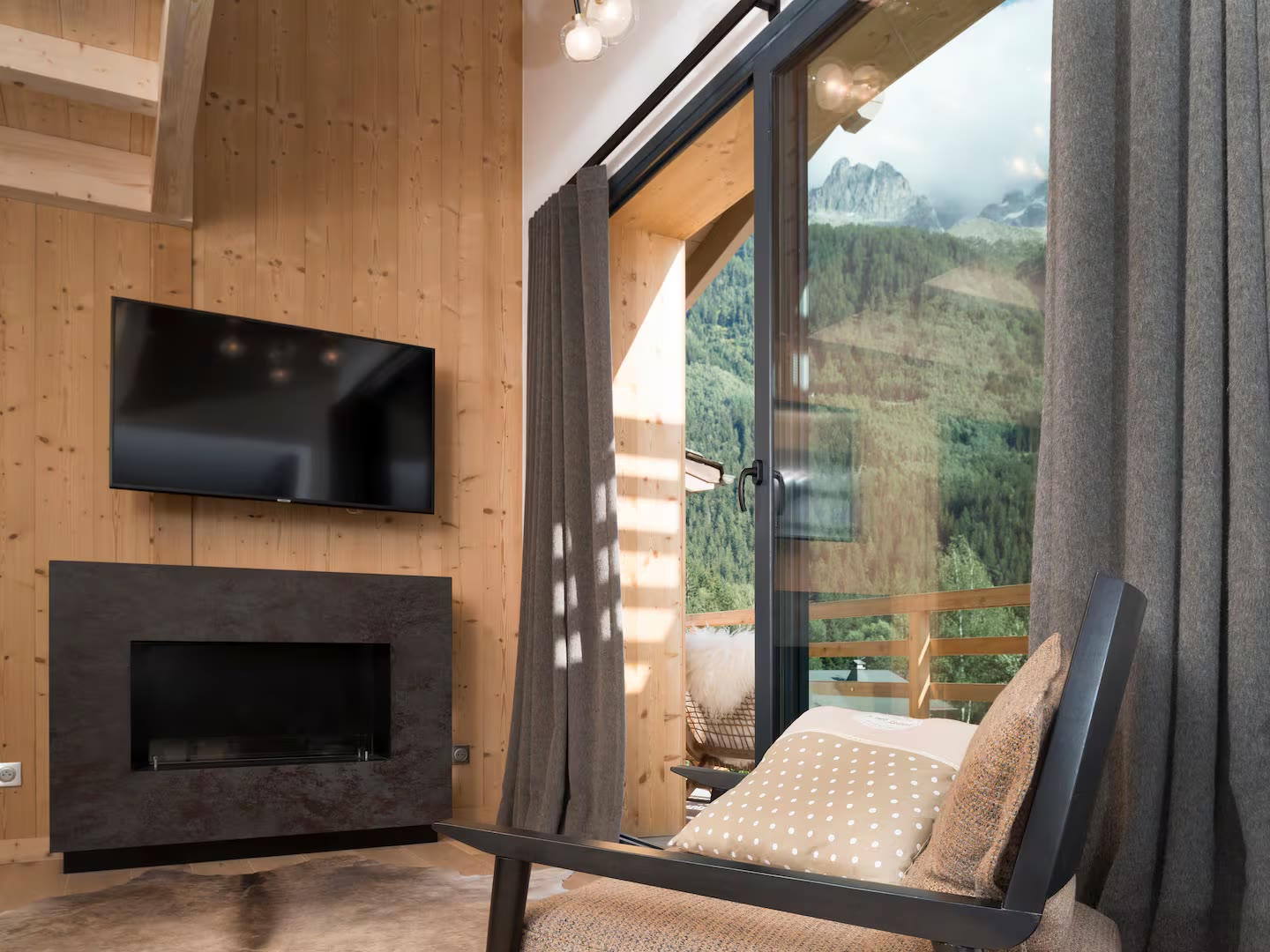 La Cordee 623 gallery image 111