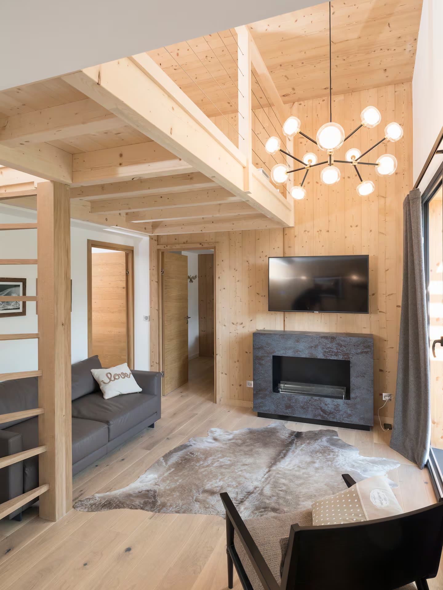 La Cordee 623 gallery image 117